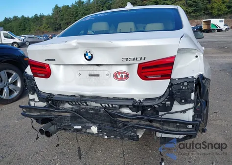 2017 BMW 330I xDrive z USA, uszkodzony, nr VIN WBA8D9G37HNU65768